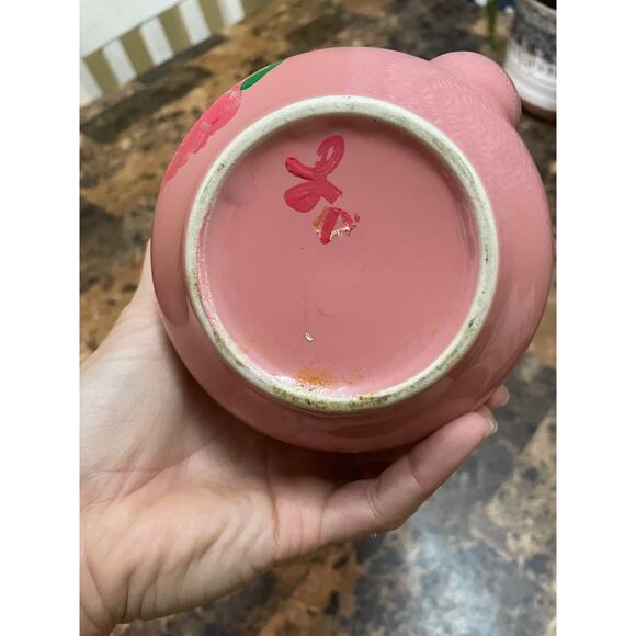 Vintage pink ceramic hand painted tea set with woven handle. - Picture 9 of 11